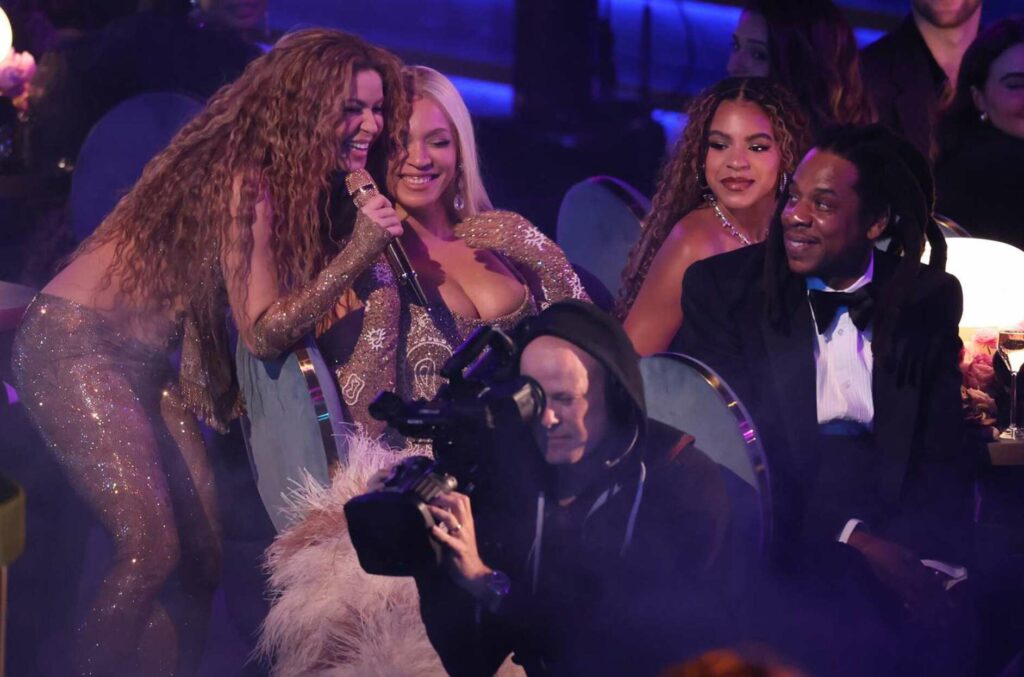 Shakira, Beyoncé, Jay-Z et Blue Ivy à la 67ème cérémonie des Grammy Awards à Los Angeles.